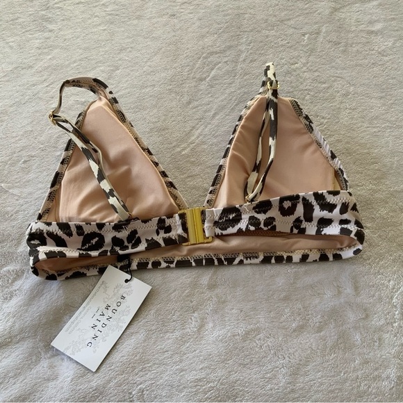 NWT urban daisy deep plunge bikini top - Picture 2 of 6